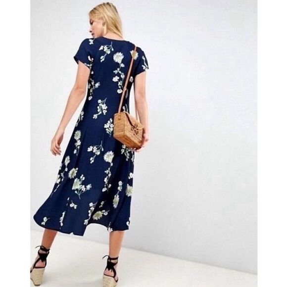 Free People Floral Wrap Lost in Your Midi Blue Asymmetrical Button Dress Size XS - Picture 4 of 15